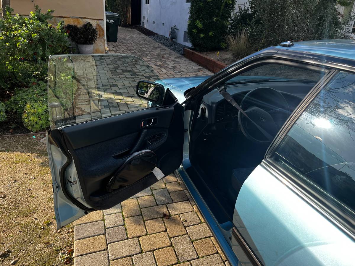 Subaru-legacy-1990-blue-7