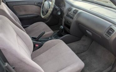 Subaru-legacy-wagon-1995-12