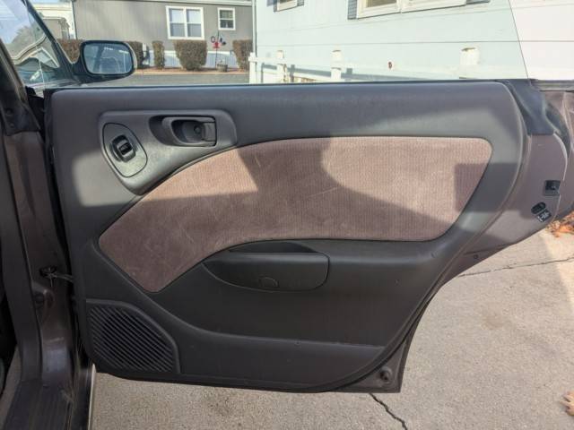 Subaru-legacy-wagon-1995-17