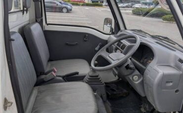 Subaru-sambar-1991-white-4