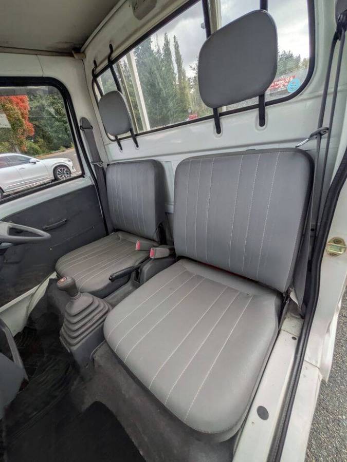 Subaru-sambar-1991-white-5