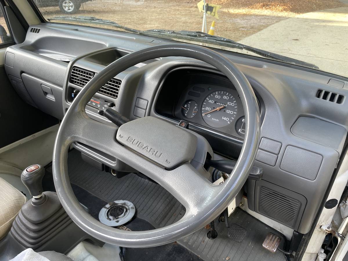 Subaru-sambar-1993-white-10