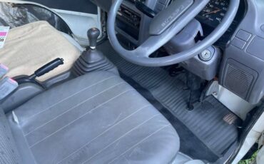 Subaru-sambar-1993-white-14