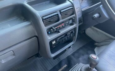 Subaru-sambar-1993-white-16