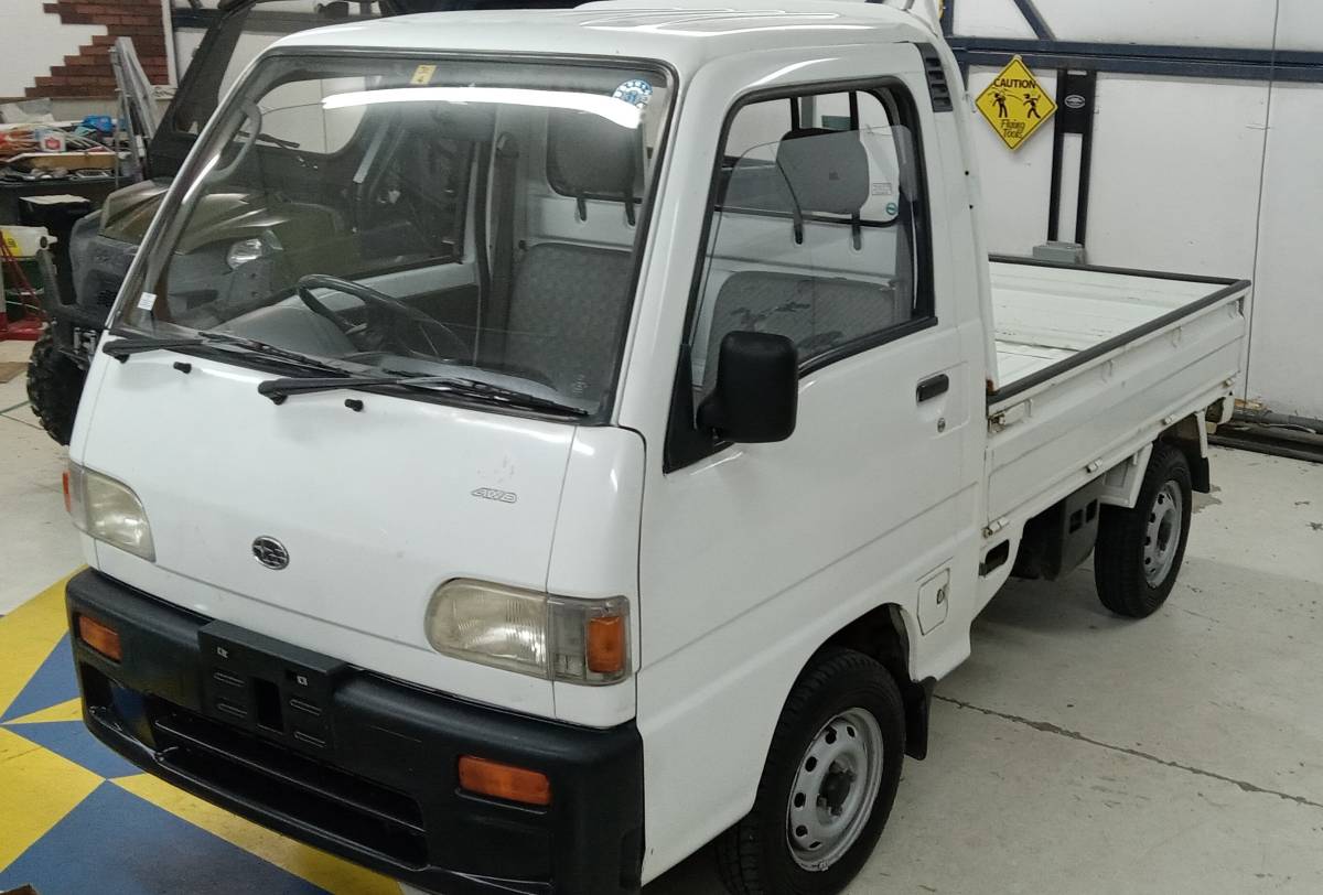 Subaru-sambar-1993-white