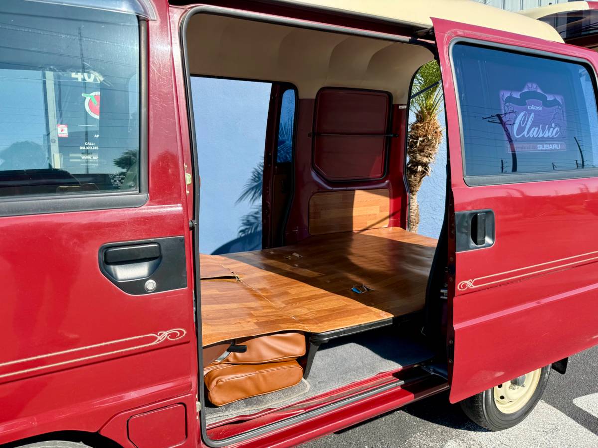 Subaru-sambar-1995-red-15
