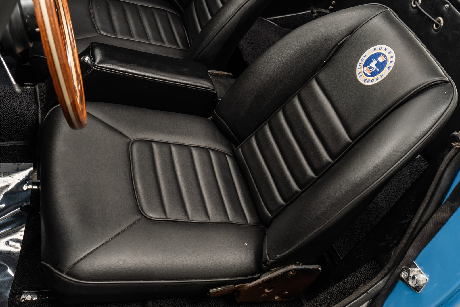 Sunbeam-1961-Coupe-23