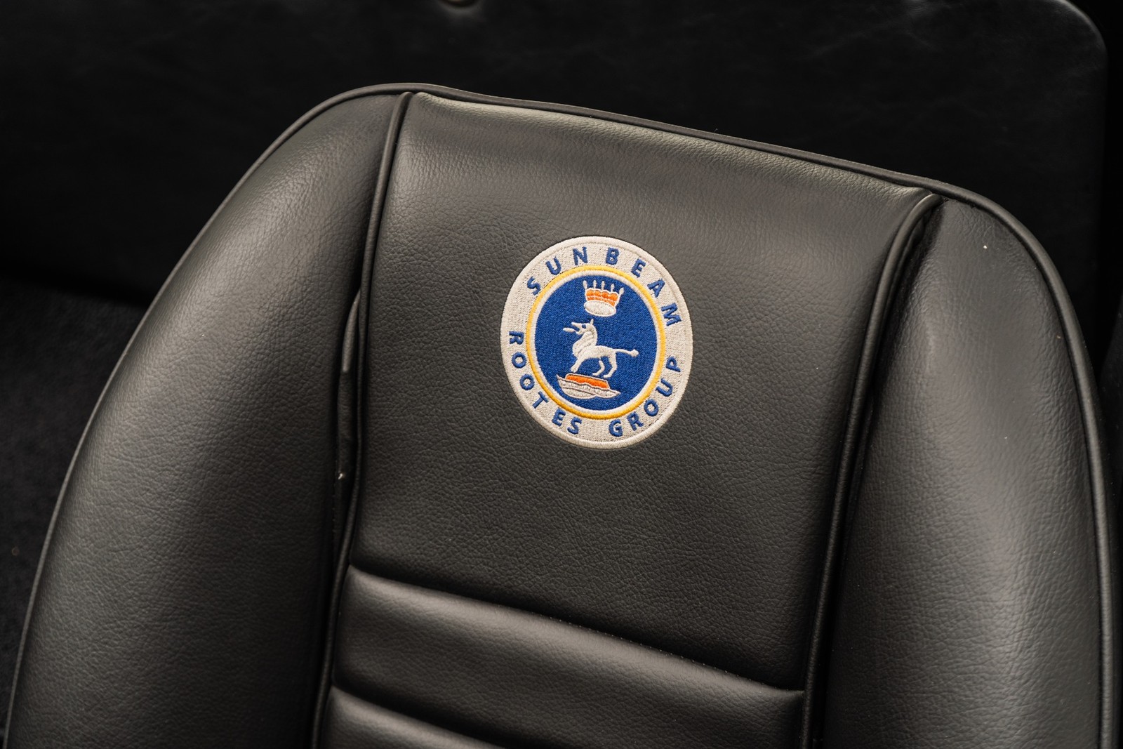 Sunbeam-1961-Coupe-25