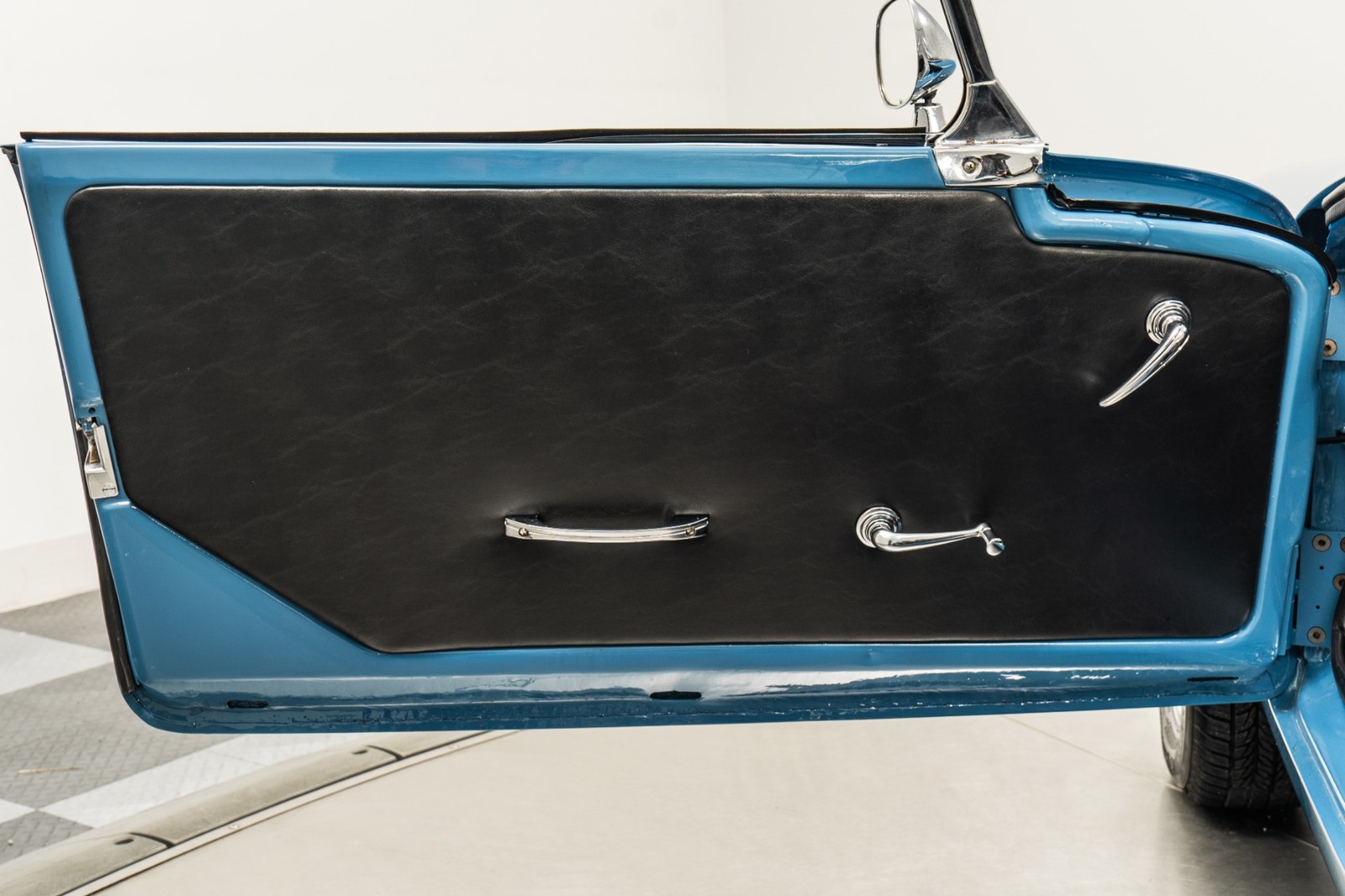 Sunbeam-1961-Coupe-38