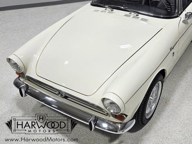 Sunbeam-1965-Convertible-17