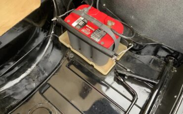 Sunbeam-Tiger-1966-Black-Tan-2