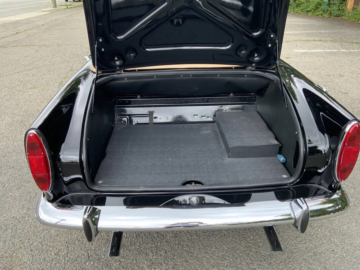 Sunbeam-Tiger-1966-Black-Tan-5