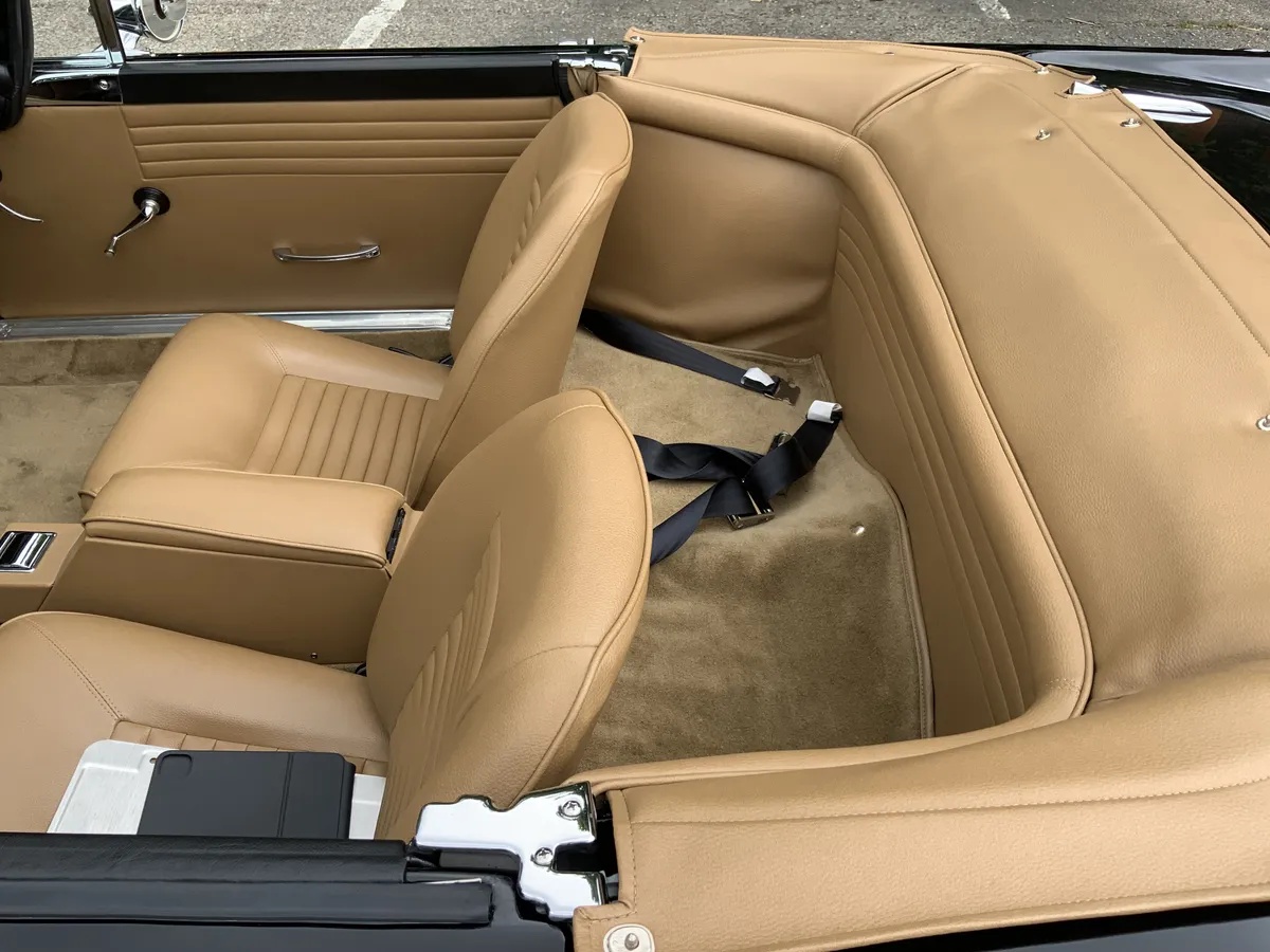 Sunbeam-Tiger-1966-Black-Tan-6