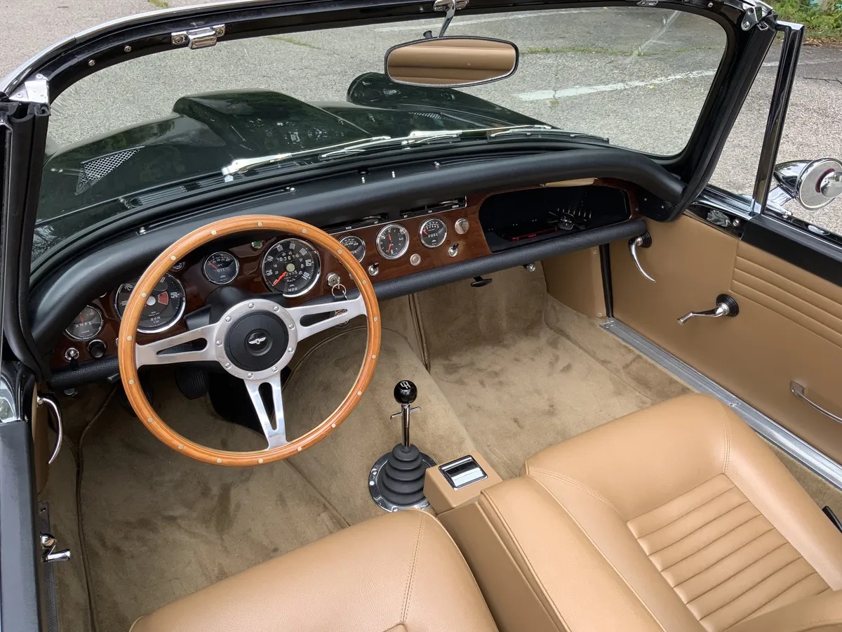 Sunbeam-Tiger-1966-Black-Tan-7