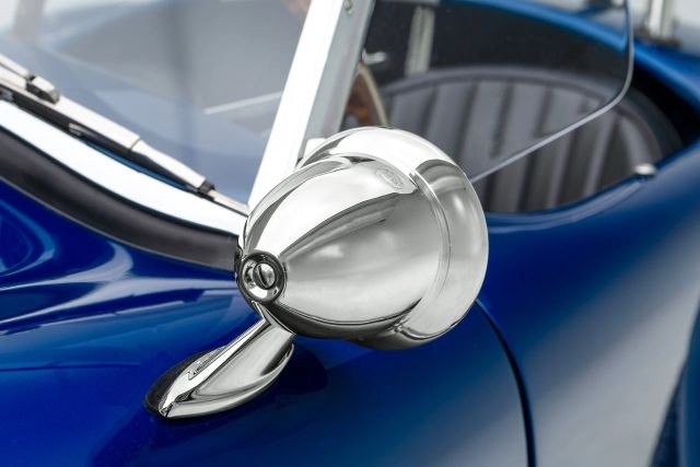 Superformance-1965-Convertible-18