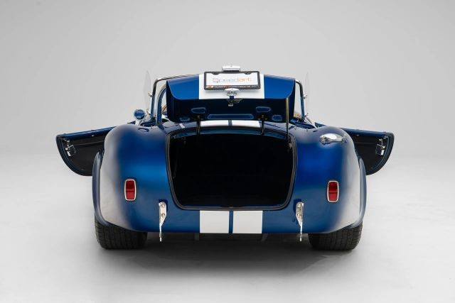 Superformance-1965-Convertible-23
