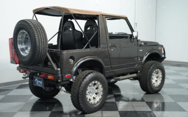 Suzuki-Jimny-1982-SUV-11