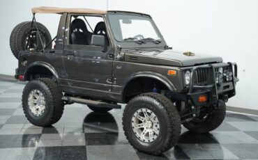 Suzuki-Jimny-1982-SUV-13