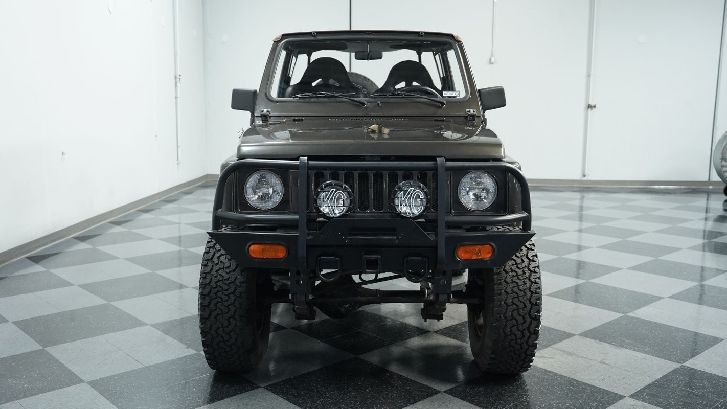 Suzuki-Jimny-1982-SUV-15