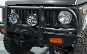 Suzuki-Jimny-1982-SUV-17
