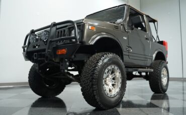 Suzuki-Jimny-1982-SUV-19