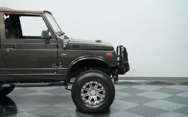 Suzuki-Jimny-1982-SUV-27