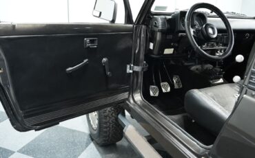 Suzuki-Jimny-1982-SUV-31