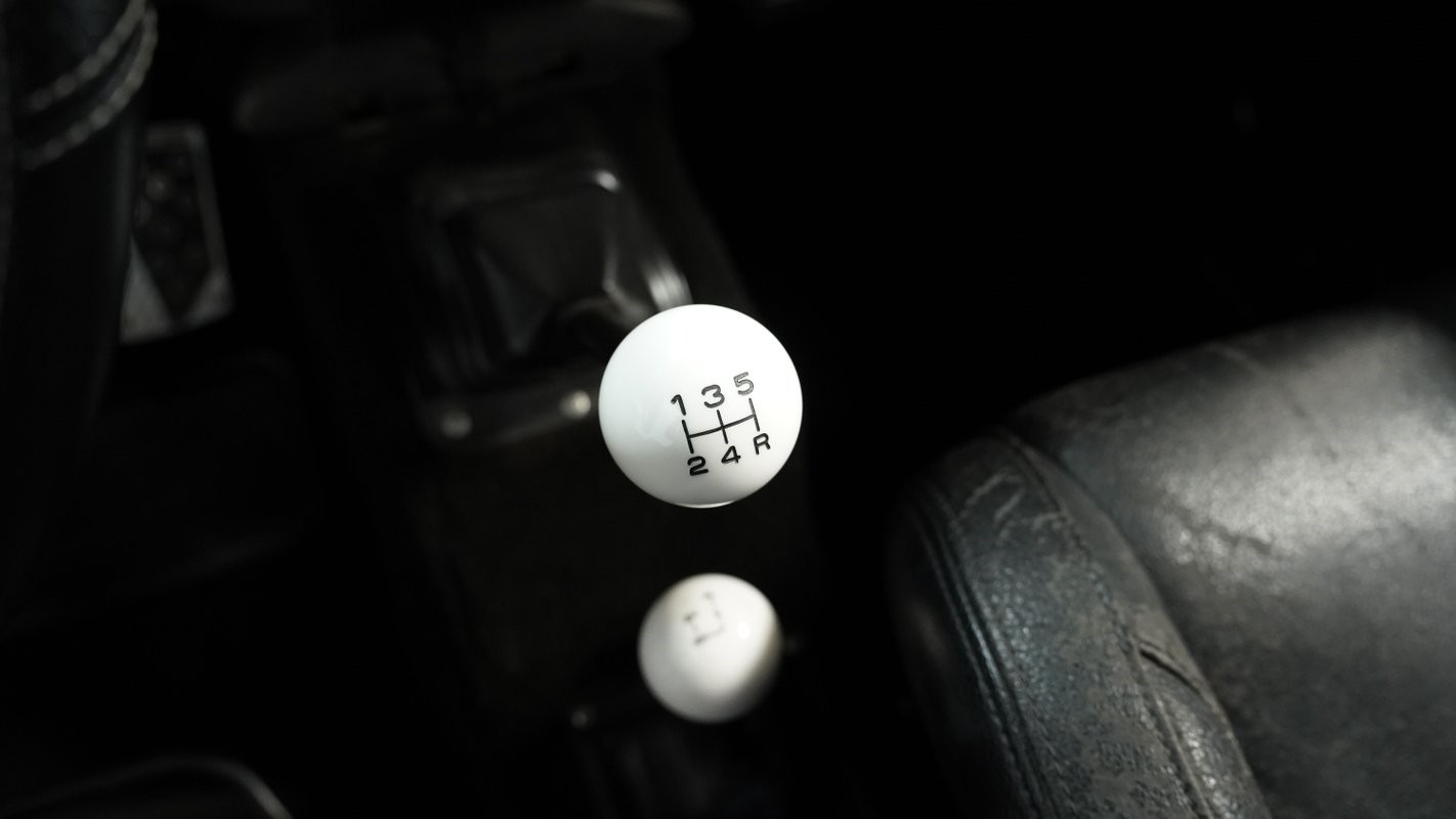 Suzuki-Jimny-1982-SUV-37