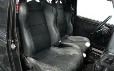 Suzuki-Jimny-1982-SUV-39