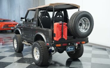 Suzuki-Jimny-1982-SUV-8