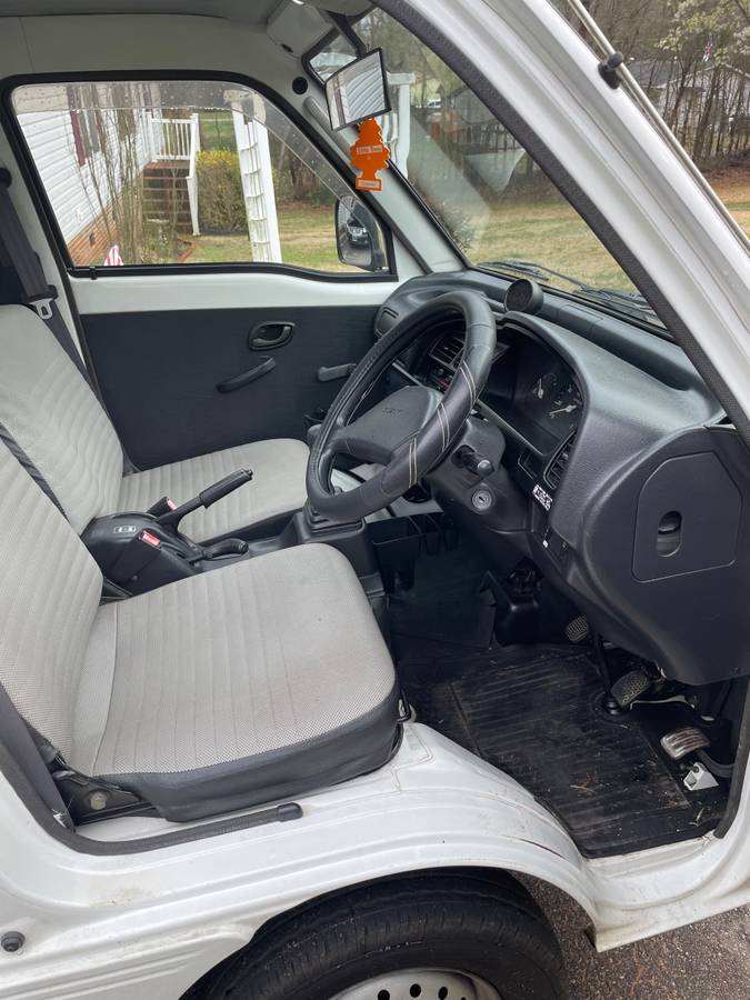 Suzuki-carry-truck-1996-white-4