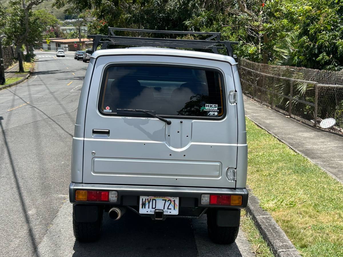 Suzuki-jimny-1995-silver-4