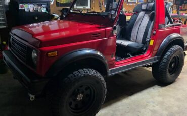 Suzuki-samurai-1986-red-1