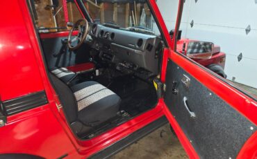 Suzuki-samurai-1986-red-7