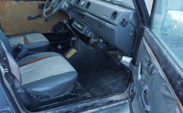 Suzuki-samurai-1987-blue-2