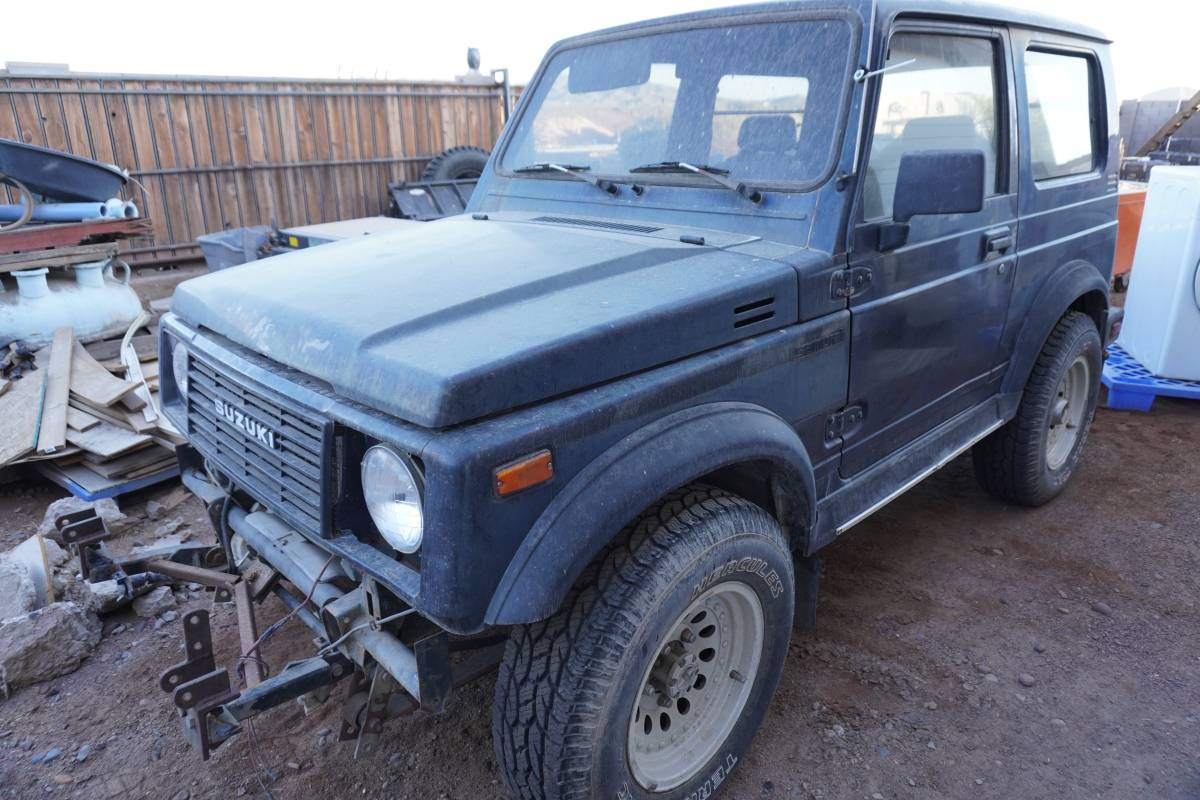 Suzuki-samurai-1987-blue-6