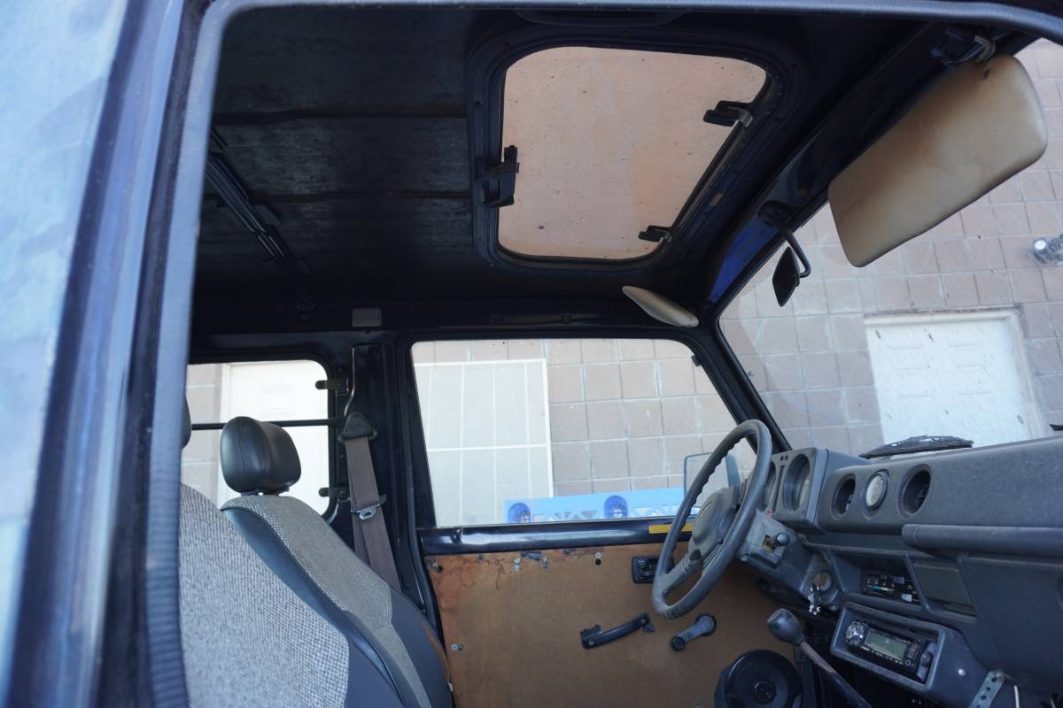 Suzuki-samurai-1987-blue-8