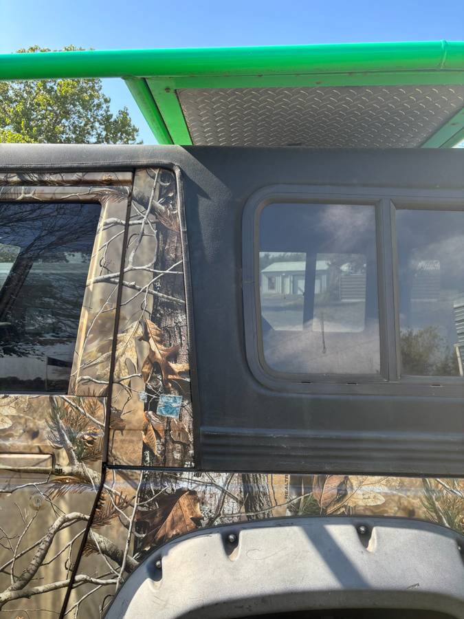 Suzuki-samurai-1988-brown-3