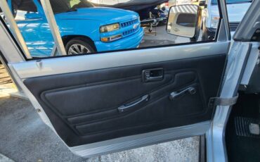 Suzuki-samurai-4wd-conv-1987-silver-19