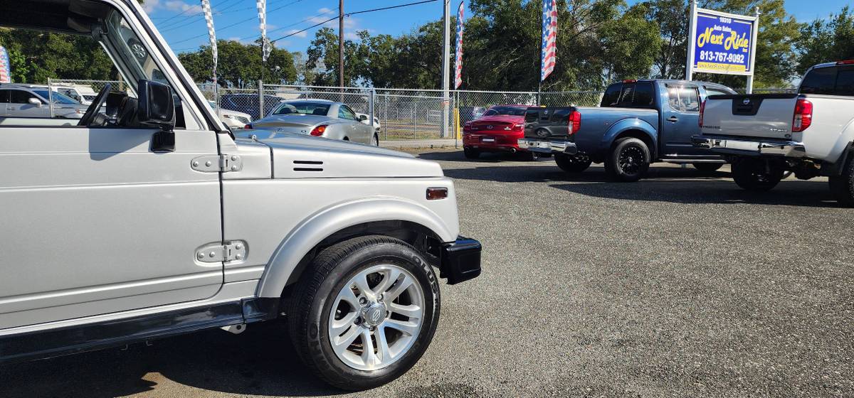 Suzuki-samurai-4wd-conv-1987-silver-4