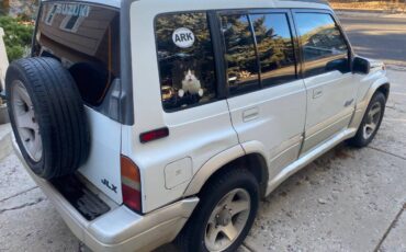 Suzuki-sidekick-1996-white-2