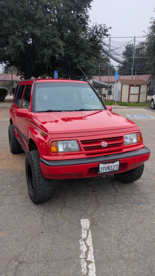 Suzuki-sidekick-hard-top-1996-red-1
