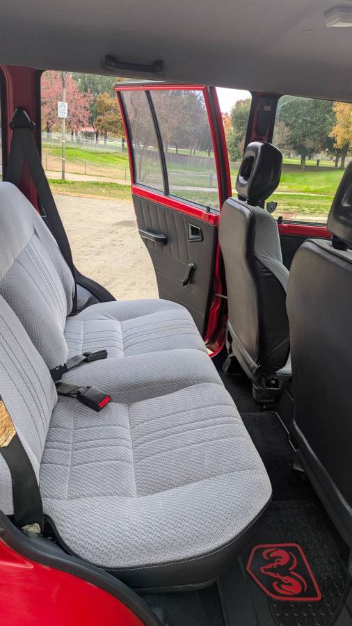 Suzuki-sidekick-hard-top-1996-red-12