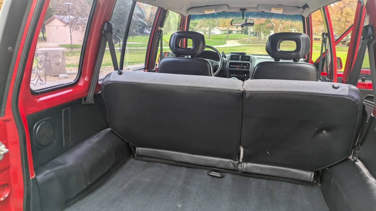 Suzuki-sidekick-hard-top-1996-red-16