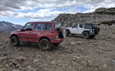 Suzuki-sidekick-hard-top-1996-red-21