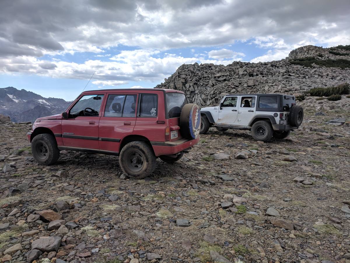 Suzuki-sidekick-hard-top-1996-red-21