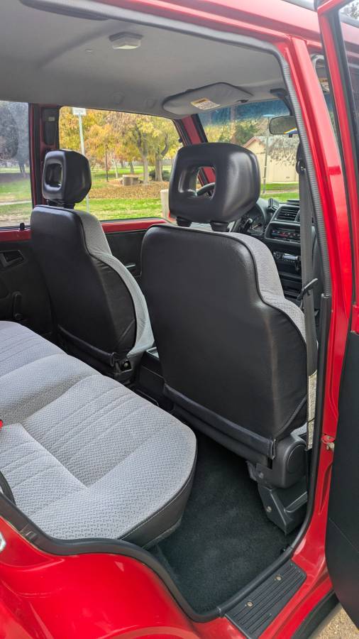 Suzuki-sidekick-hard-top-1996-red-6