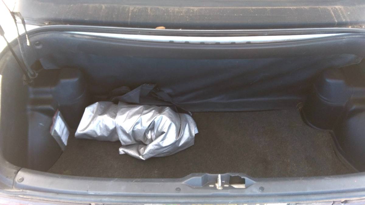 Suzuki-swift-1.3-gti-1991-white-15