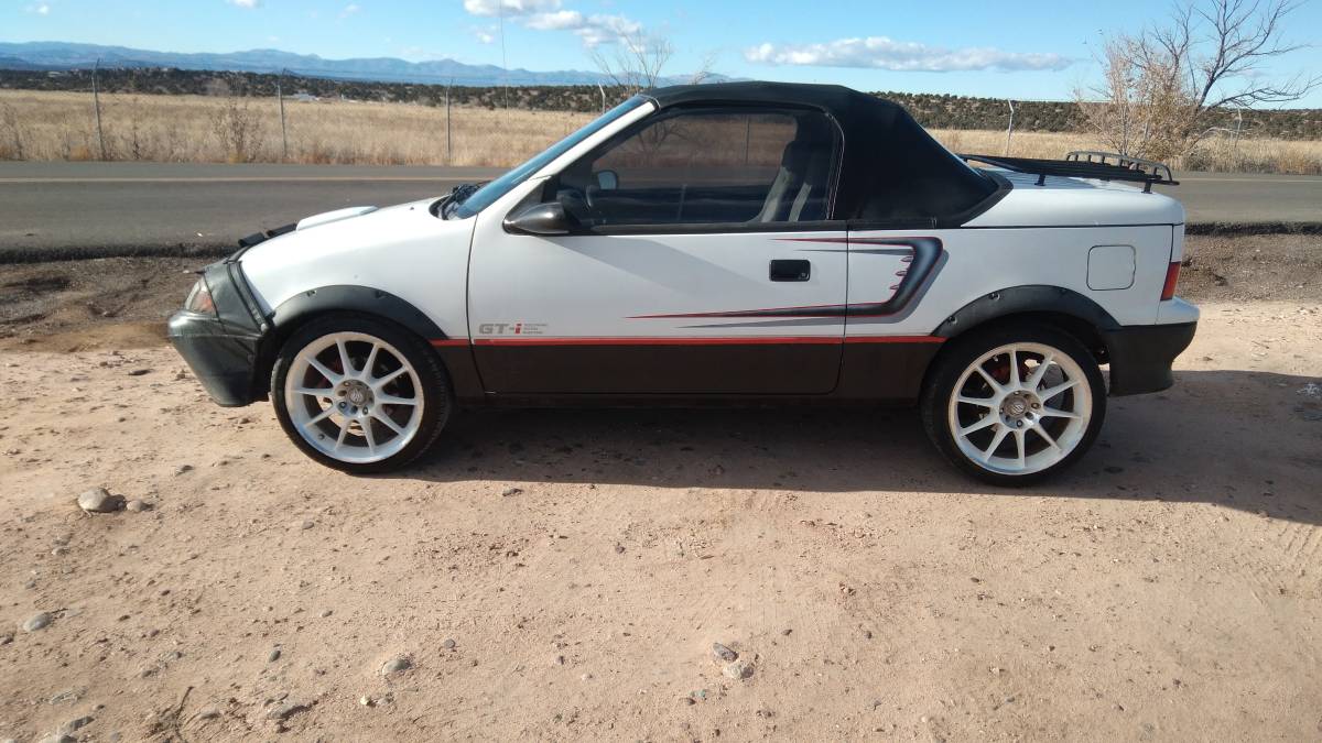 Suzuki-swift-1.3-gti-1991-white