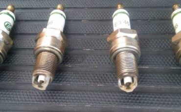 Suzuki-swift-1.3-gti-1991-white-18